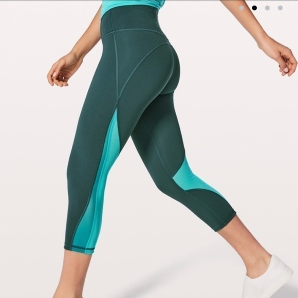 Lululemon Mix‎ and Mesh Crop High Rise Leggings Size 6 Women - Picture 1 of 11